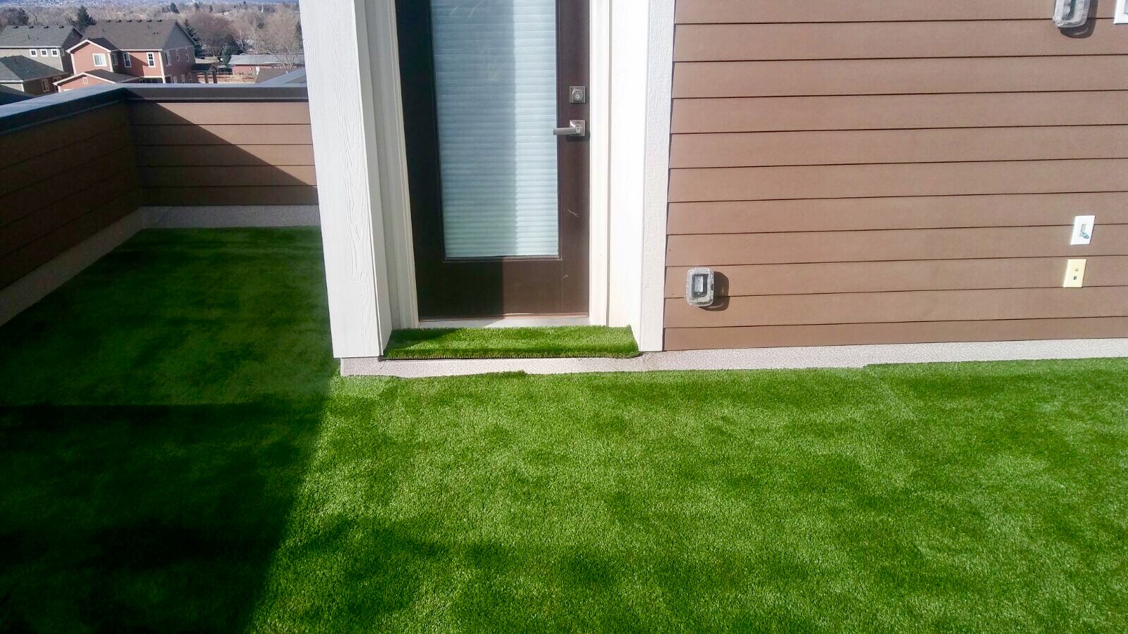 artificial turf 63